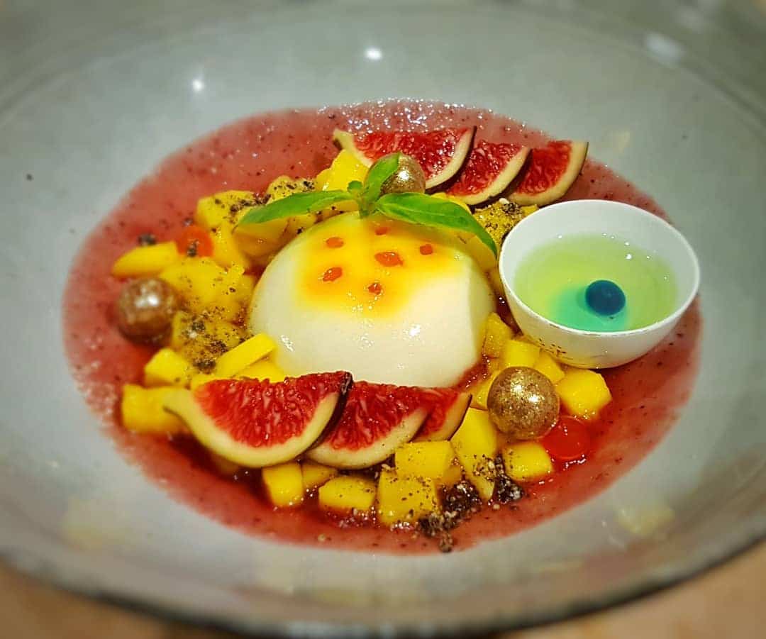 #panacotta with #coconutcream #mango and fresh #figue and #shot of #sake , #pandan flavor by #jeanyv